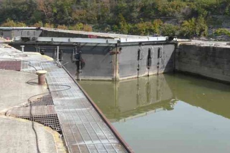 Water-Lock-Gate